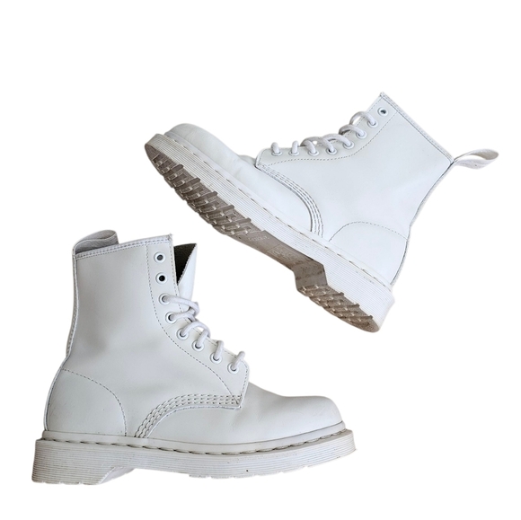 Dr. Martens Classic 1460 Lace Up Combat White Leather Boots Size 7 - Picture 7 of 8